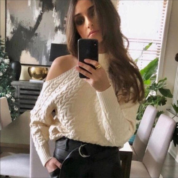 ZARA CABLE KNIT SWEATER WITH CUT-OUT DETAIL - Picture 5 of 5